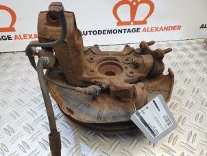 Used Knuckle bracket, front left Volkswagen Passat Alltrack (365) 2.0 TDI 16V 140 Price € 50,00 Margin scheme offered by Alexander Autodemontage