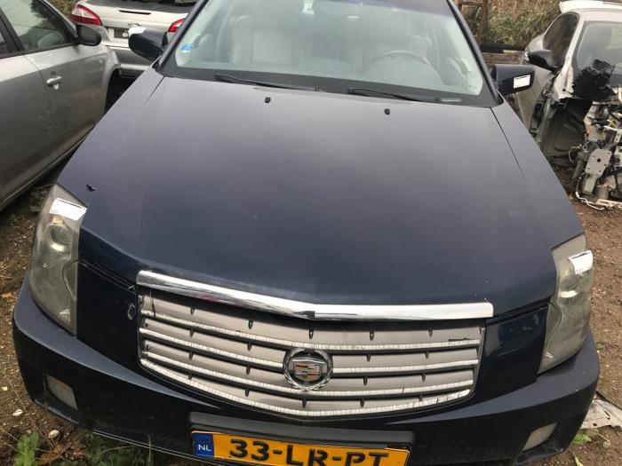 Używane Maska Cadillac CTS I 3.2 V6 24V Cena € 200,00 Procedura marży oferowane przez Alexander Autodemontage