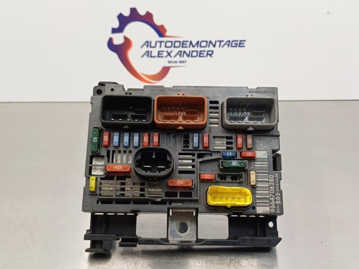 Fuse box Peugeot Partner 1.6 HDI 90 - BSMR05 DELPHI