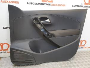 Usagé Revêtement portière 4portes avant droite Volkswagen Polo V (6R) 1.2 TDI 12V BlueMotion Prix sur demande proposé par Alexander Autodemontage