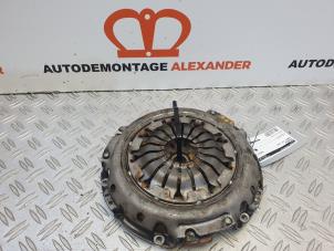 Used Pressure plate Renault Clio IV (5R) 0.9 Energy TCE 90 12V Price on request offered by Alexander Autodemontage