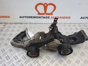 Used Alternator lower bracket Opel Astra J Sports Tourer (PD8/PE8/PF8) 1.7 CDTi 16V Price on request offered by Alexander Autodemontage