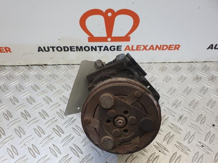 Usagé Compresseur de clim Fiat Punto III (199) 1.3 JTD Multijet Start&Stop 16V Prix € 100,00 Règlement à la marge proposé par Alexander Autodemontage