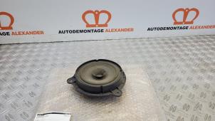Usagé Haut-parleur Nissan Note (E11) 1.6 16V Prix sur demande proposé par Alexander Autodemontage