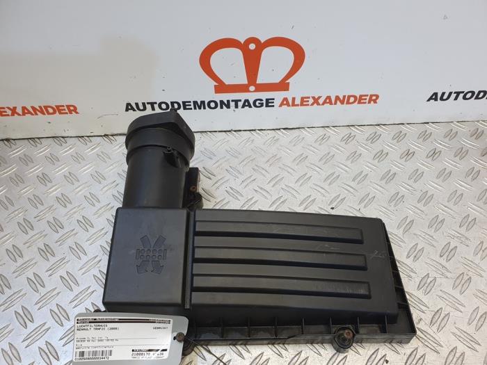 Gebrauchte Luftfiltergehäuse Renault Trafic New (FL) 2.5 dCi 16V 115 FAP Preis auf Anfrage angeboten von Alexander Autodemontage