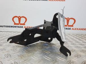 Usagé Support pompe direction assistée Opel Meriva Mk.II 1.3 CDTI 16V Prix sur demande proposé par Alexander Autodemontage