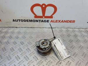 Używane Rolka napinajaca pasa rozrzadu Volkswagen Polo V (6R) 1.4 TDI DPF BlueMotion technology Cena na żądanie oferowane przez Alexander Autodemontage
