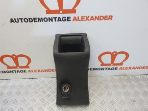 Used Middle console Renault Megane III Grandtour (KZ) 1.5 dCi 110 Price on request offered by Alexander Autodemontage