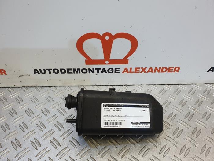 Begagnade Bränslefilterhus Volkswagen Golf VI (5K1) 1.4 TSI 122 16V Pris på förfrågan erbjuds av Alexander Autodemontage