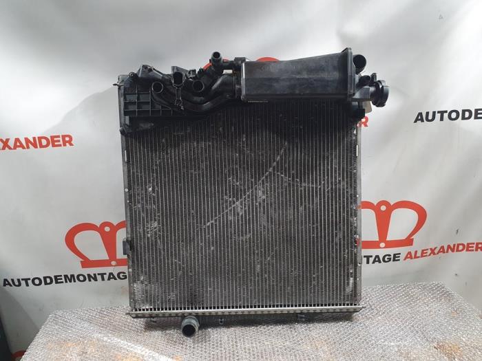 Usagé Radiateur BMW X5 (E53) 3.0d 24V Prix € 84,70 Prix TTC proposé par Alexander Autodemontage