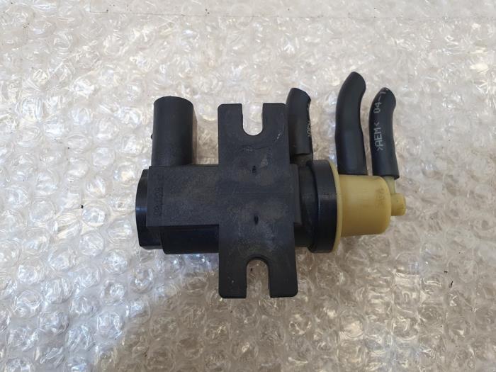 Turbo relief valve from a Seat Ibiza IV (6J5) 1.4 TDI 2009