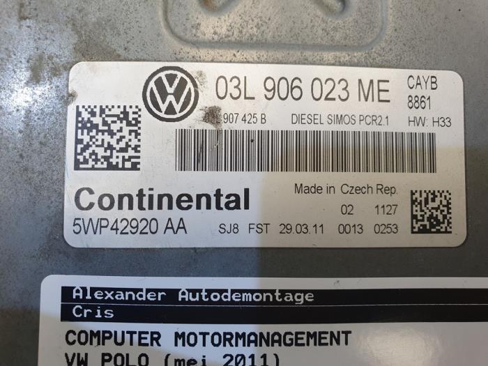 Komputer sterowania silnika z Volkswagen Polo V (6R) 1.6 TDI 16V 90 2011