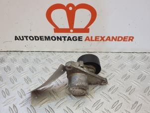Used V belt tensioner Renault Master IV (JV) 2.3 dCi 16V 145 Price on request offered by Alexander Autodemontage