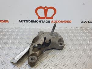 Usados Soporte de caja de cambios Seat Alhambra (7V8/9) 2.0 TDI Precio de solicitud ofrecido por Alexander Autodemontage