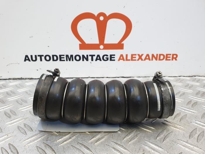Gebrauchte Intercooler Schlauch Ford Focus 3 Wagon 1.6 TDCi Preis auf Anfrage angeboten von Alexander Autodemontage