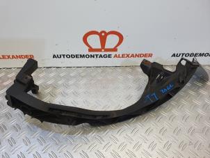 Used Headlight frame, left BMW 1 serie (E87/87N) 120i 16V Price € 40,00 Margin scheme offered by Alexander Autodemontage