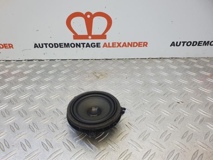 Używane Glosnik BMW 1 serie (F20) 116i 1.6 16V Cena € 20,00 Procedura marży oferowane przez Alexander Autodemontage