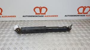 Used Rear shock absorber rod, right Nissan Qashqai (J11) 1.5 dCi DPF Price on request offered by Alexander Autodemontage