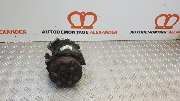 Usagé Compresseur de clim Fiat Fiorino (225) 1.3 JTD 16V Multijet Prix € 50,00 Règlement à la marge proposé par Alexander Autodemontage