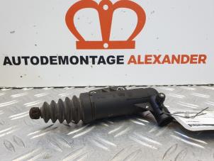 Used Clutch slave cylinder Fiat Fiorino (225) 1.3 JTD 16V Multijet Price on request offered by Alexander Autodemontage