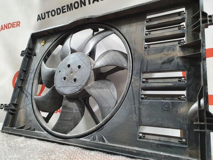 Ventilador de radiador de un Seat Leon (5FB) 1.4 TSI 16V 2013