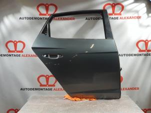 Używane Drzwi prawe tylne wersja 4-drzwiowa Seat Leon (5FB) 1.4 TSI 16V Cena € 400,00 Procedura marży oferowane przez Alexander Autodemontage