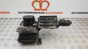 Usados Bomba ABS Volkswagen Polo V (6R) 1.2 12V Precio de solicitud ofrecido por Alexander Autodemontage