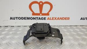 Used Heater valve motor Volkswagen Polo V (6R) 1.2 12V Price on request offered by Alexander Autodemontage