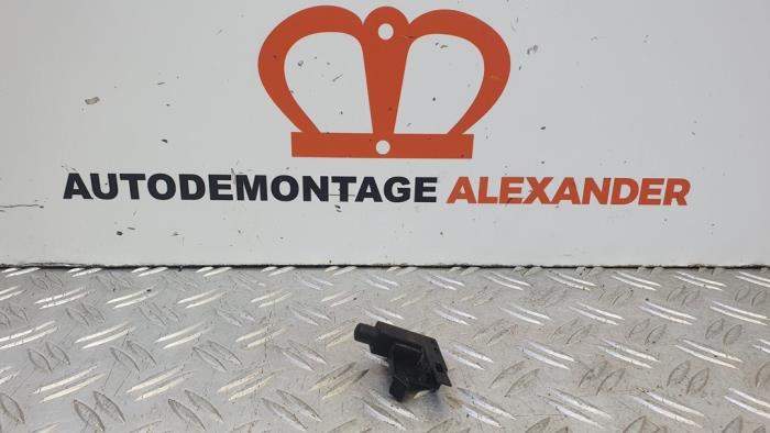 Gebrauchte Handbremse Schalter Volkswagen Up! (121) 1.0 12V 75 Preis auf Anfrage angeboten von Alexander Autodemontage