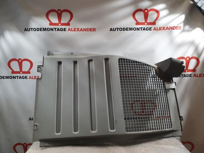 Begagnade Hyttvägg Volkswagen Caddy III (2KA,2KH,2CA,2CH) 1.9 TDI Pris € 75,00 Marginaltabell erbjuds av Alexander Autodemontage