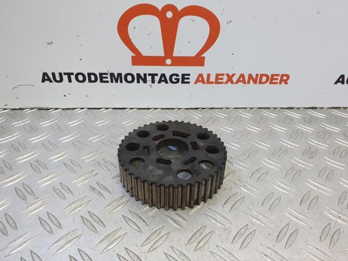 Begagnade Kamaxeldrev Audi A4 (B7) 2.0 TDI 16V Pris på förfrågan erbjuds av Alexander Autodemontage