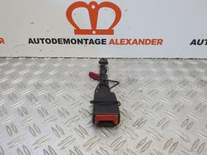 Used Front seatbelt buckle, left Ford Fiesta 6 (JA8) 1.6 TDCi 16V 95 Price on request offered by Alexander Autodemontage