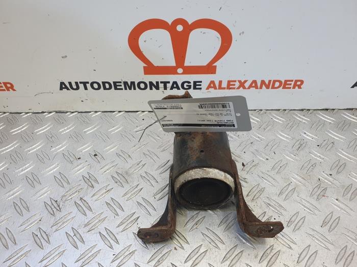 Used Engine mount Ford Fiesta 6 (JA8) 1.6 TDCi 16V 95 Price on request offered by Alexander Autodemontage