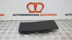 Used Footrest Volkswagen Golf VII (AUA) 1.6 TDI 16V Price on request offered by Alexander Autodemontage