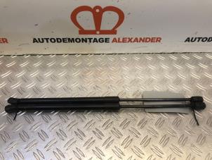 Used Set of tailgate gas struts Seat Leon (5FB) 1.4 TSI 16V Price on request offered by Alexander Autodemontage