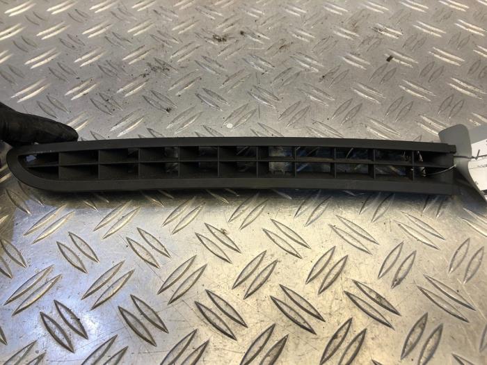 Air funnel Volkswagen Golf VI 1.2 TSI BlueMotion - 5K0857473B