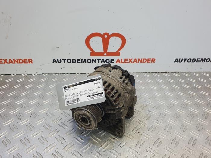 Begagnade Dynamo Volkswagen Golf V (1K1) 1.4 FSI 16V Pris € 49,99 Inklusive moms erbjuds av Alexander Autodemontage