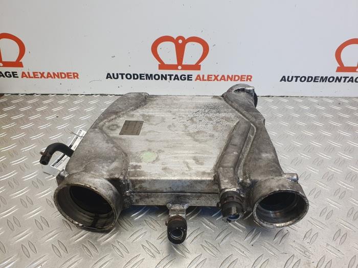 Usados Intercooler Mercedes S (W220) 4.0 S-400 CDI V8 32V Precio € 199,99 Norma de margen ofrecido por Alexander Autodemontage