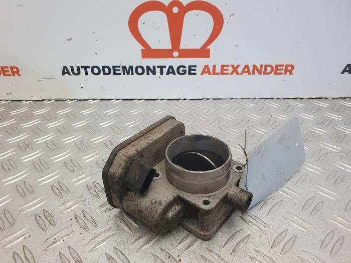 Używane Przepustnica Volkswagen Caddy III (2KA,2KH,2CA,2CH) 2.0 SDI Cena € 40,00 Procedura marży oferowane przez Alexander Autodemontage