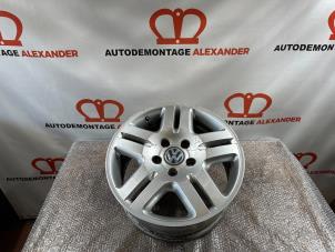 Used Wheel Volkswagen Touareg (7LA/7L6) 5.0 TDI V10 Price on request offered by Alexander Autodemontage