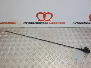 Usagé Antenne Chevrolet Spark (M300) 1.0 16V Bifuel Prix € 30,00 Règlement à la marge proposé par Alexander Autodemontage