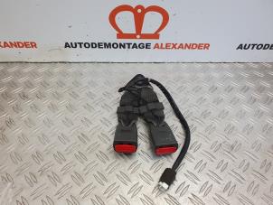 Used Rear seatbelt buckle, centre Chevrolet Spark (M300) 1.0 16V Bifuel Price on request offered by Alexander Autodemontage