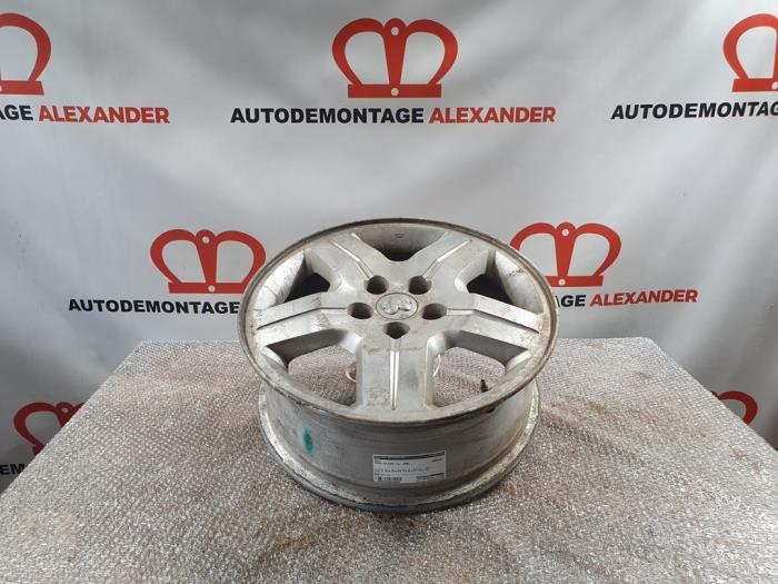 Używane Obrecz Dodge Caliber 2.0 CRD 16V Cena na żądanie oferowane przez Alexander Autodemontage