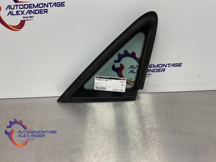 Usados Ventanilla triangular izquierda delante Volkswagen Touran (1T1/T2) 1.6 FSI 16V Precio € 39,95 IVA incluido ofrecido por Alexander Autodemontage