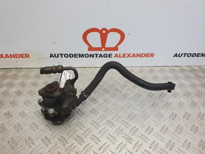 Usagé Pompe de direction BMW X5 (E53) 3.0d 24V Prix € 75,00 Prix TTC proposé par Alexander Autodemontage