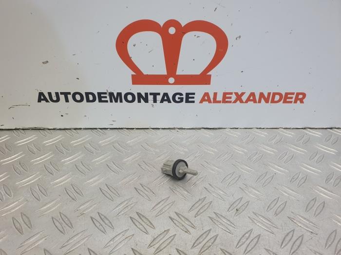 Begagnade Innetemperatursensor Volkswagen Golf VI (5K1) 1.4 TSI 122 16V Pris på förfrågan erbjuds av Alexander Autodemontage