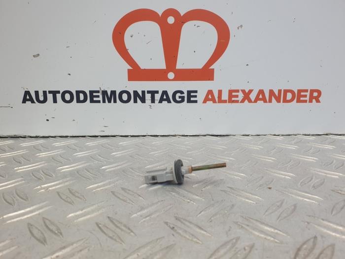 Begagnade Innetemperatursensor Volkswagen Golf VI (5K1) 1.4 TSI 122 16V Pris € 10,00 Marginaltabell erbjuds av Alexander Autodemontage