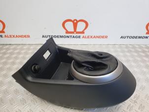 Used Middle console Hyundai i20 1.2i 16V Price on request offered by Alexander Autodemontage