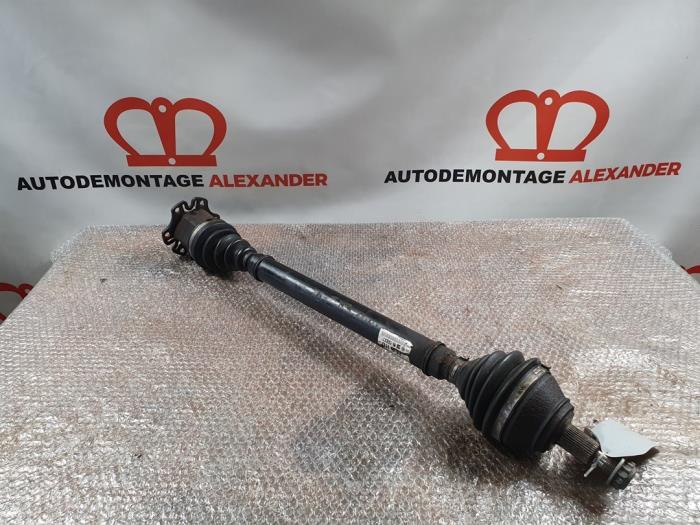 Front drive shaft, right from a Audi A3 (8L1) 1.6 2001