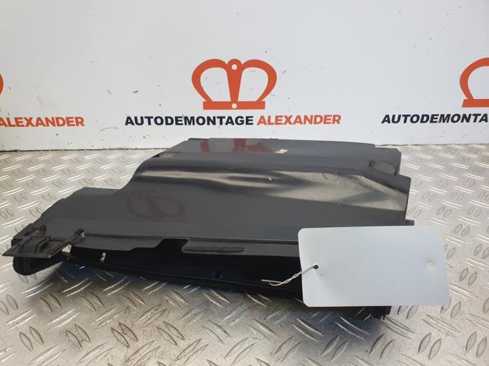 Begagnade Lufttratt Toyota Yaris II (P9) 1.3 16V VVT-i Pris på förfrågan erbjuds av Alexander Autodemontage